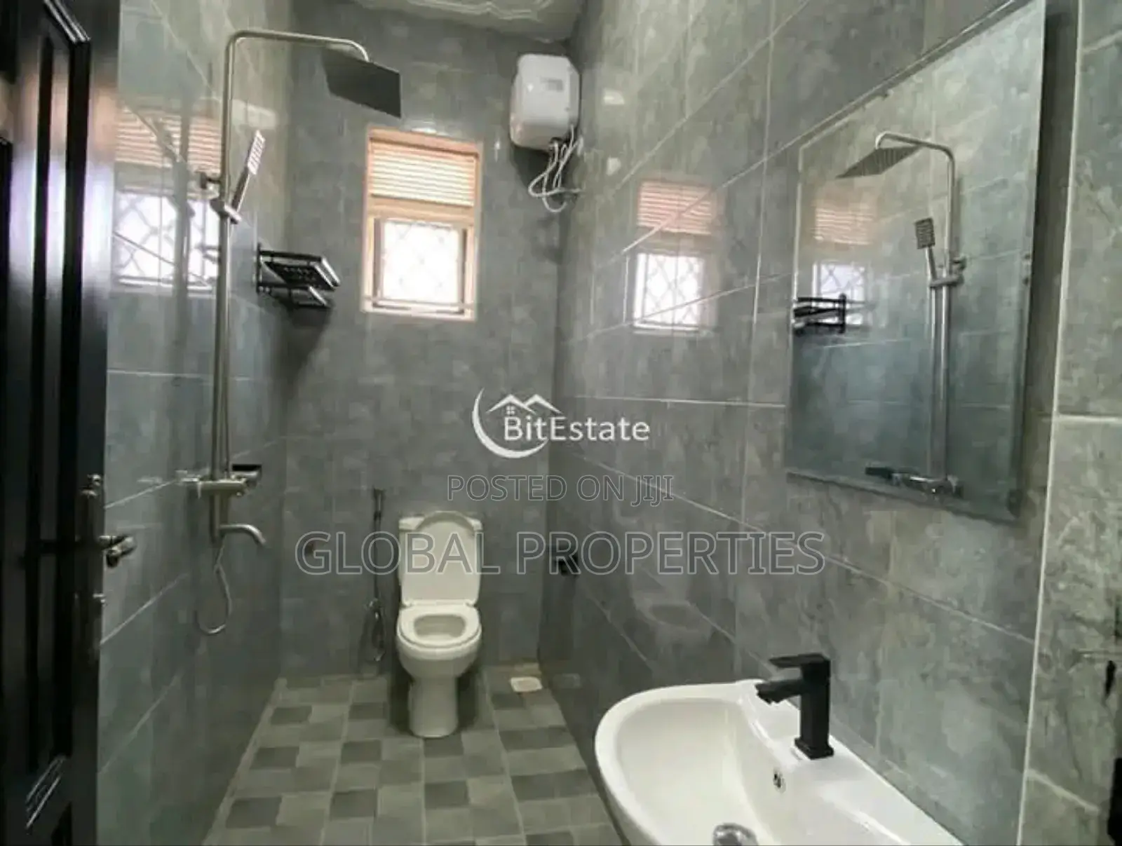 3bdrm Duplex in Nsawo Estate, Central Division for rent