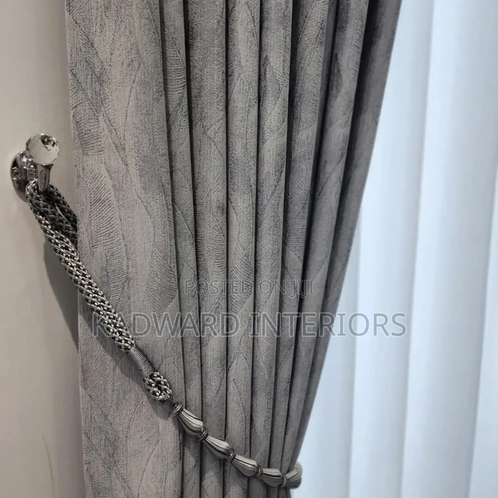 Modish Curtains Per Ready Metre
