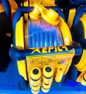 Photo - 20 MTRS Hose Reel Set 1/2 Inches With Handle Nozzle
