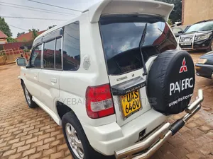 Mitsubishi Pajero Sport 2002 White