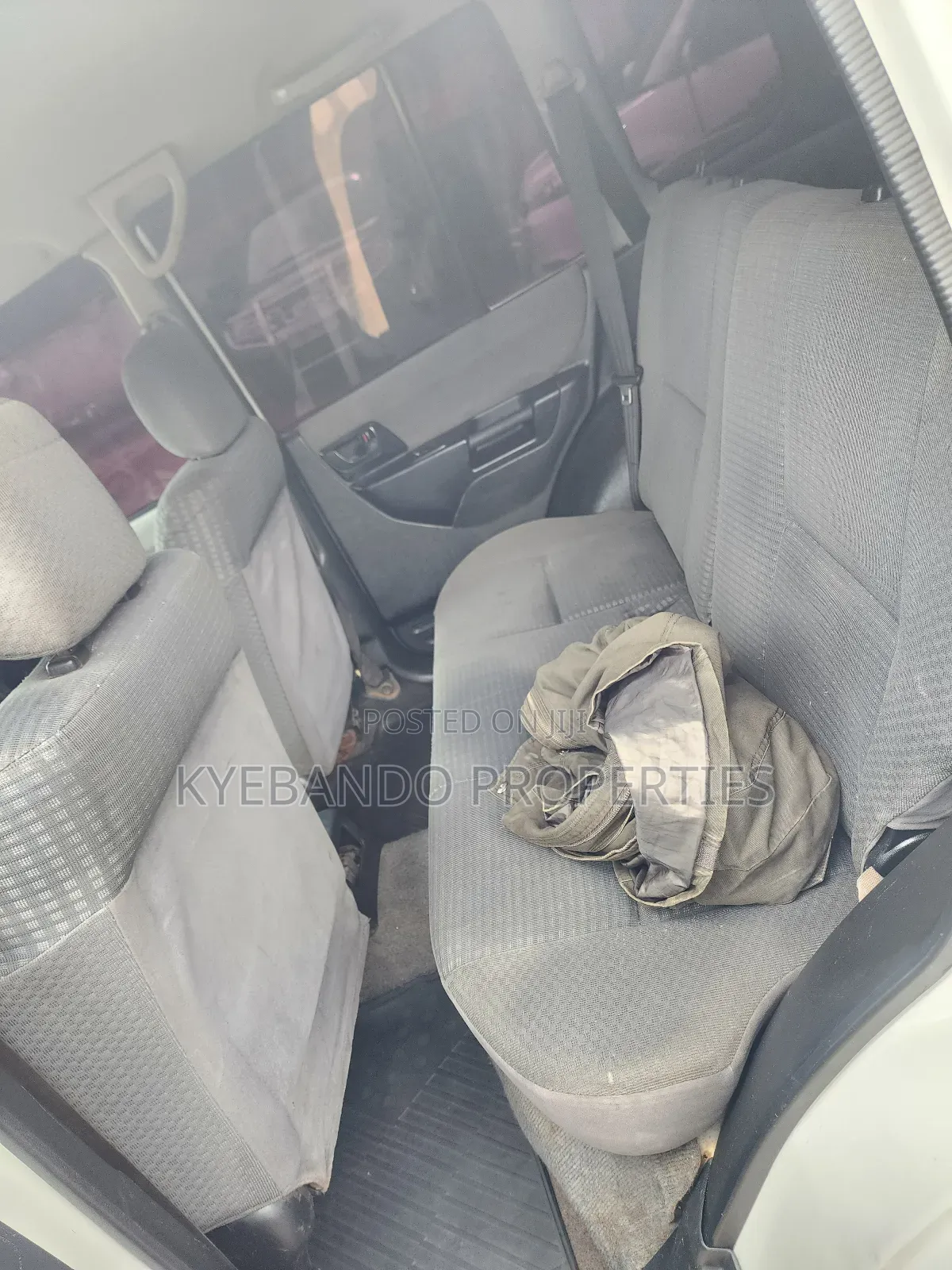 Mitsubishi Pajero Sport 2002 White