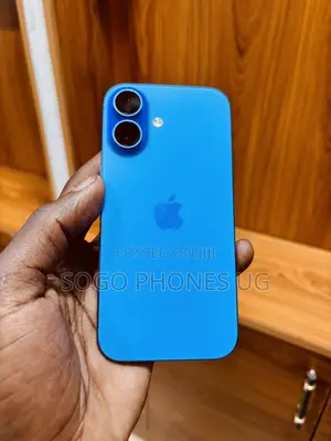 Photo - Apple iPhone 16 256 GB Blue