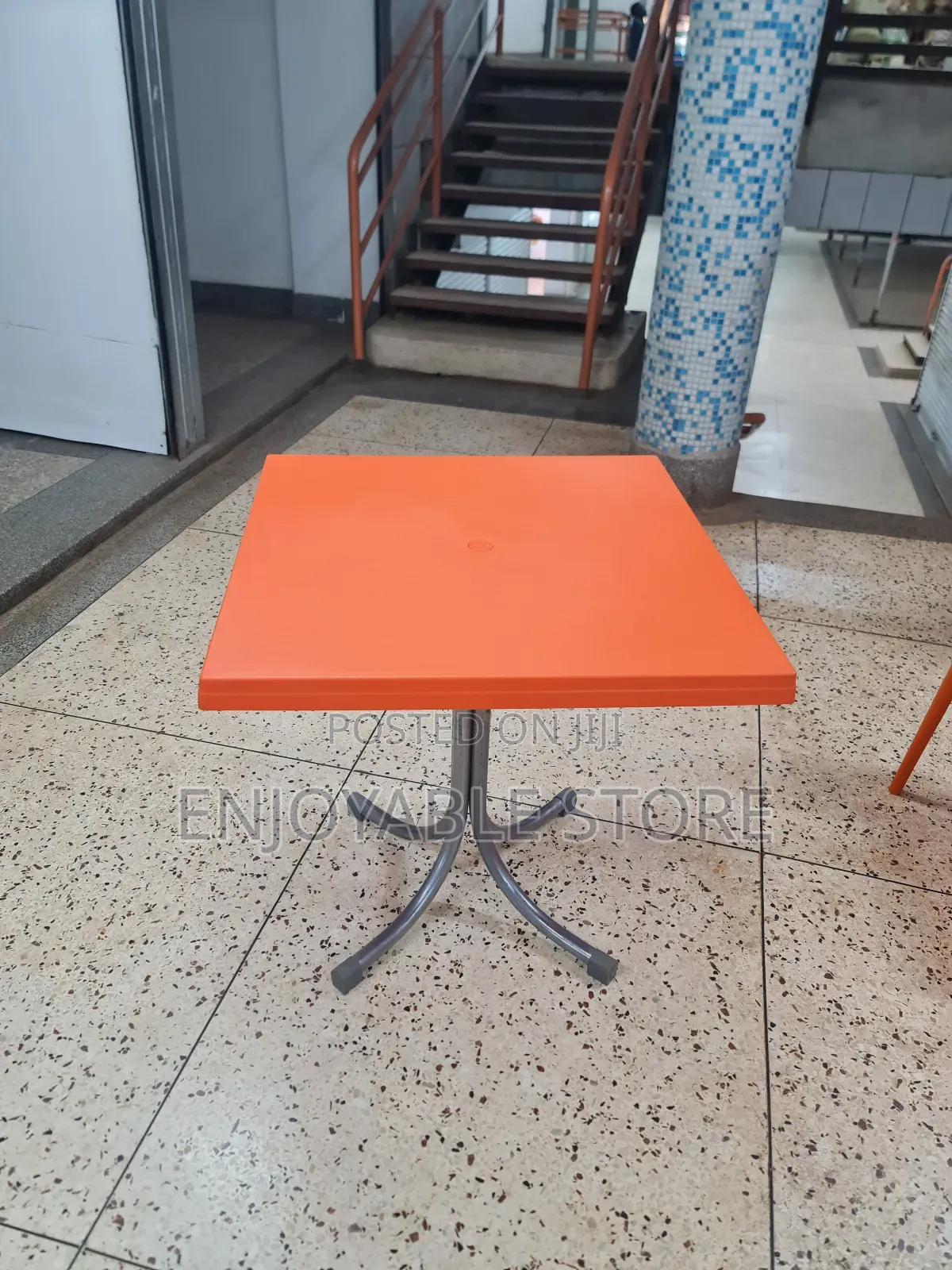 Smooth Plastic Table