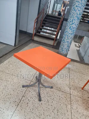 Smooth Plastic Table