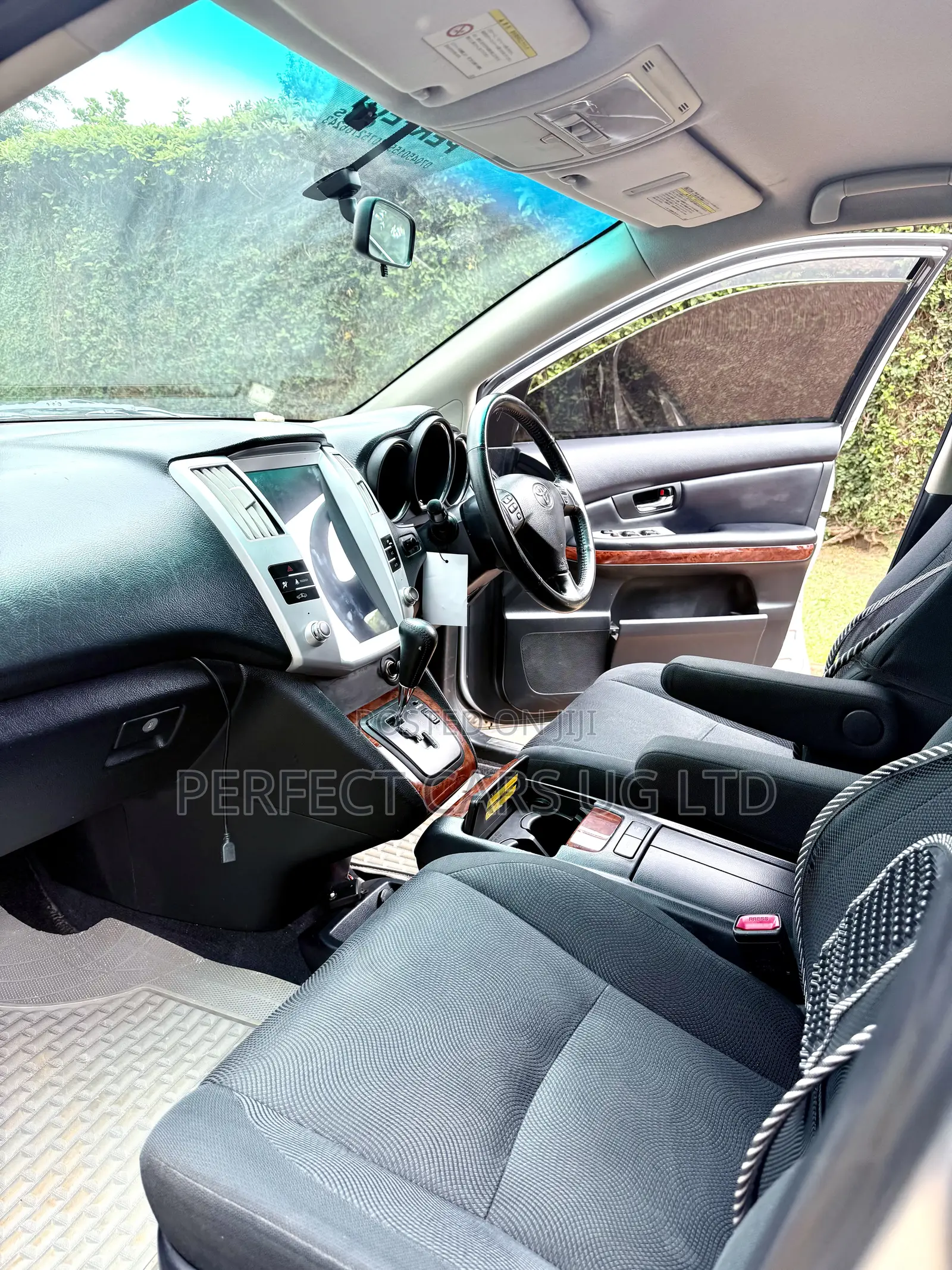 Toyota Harrier 2.4 2010 Silver