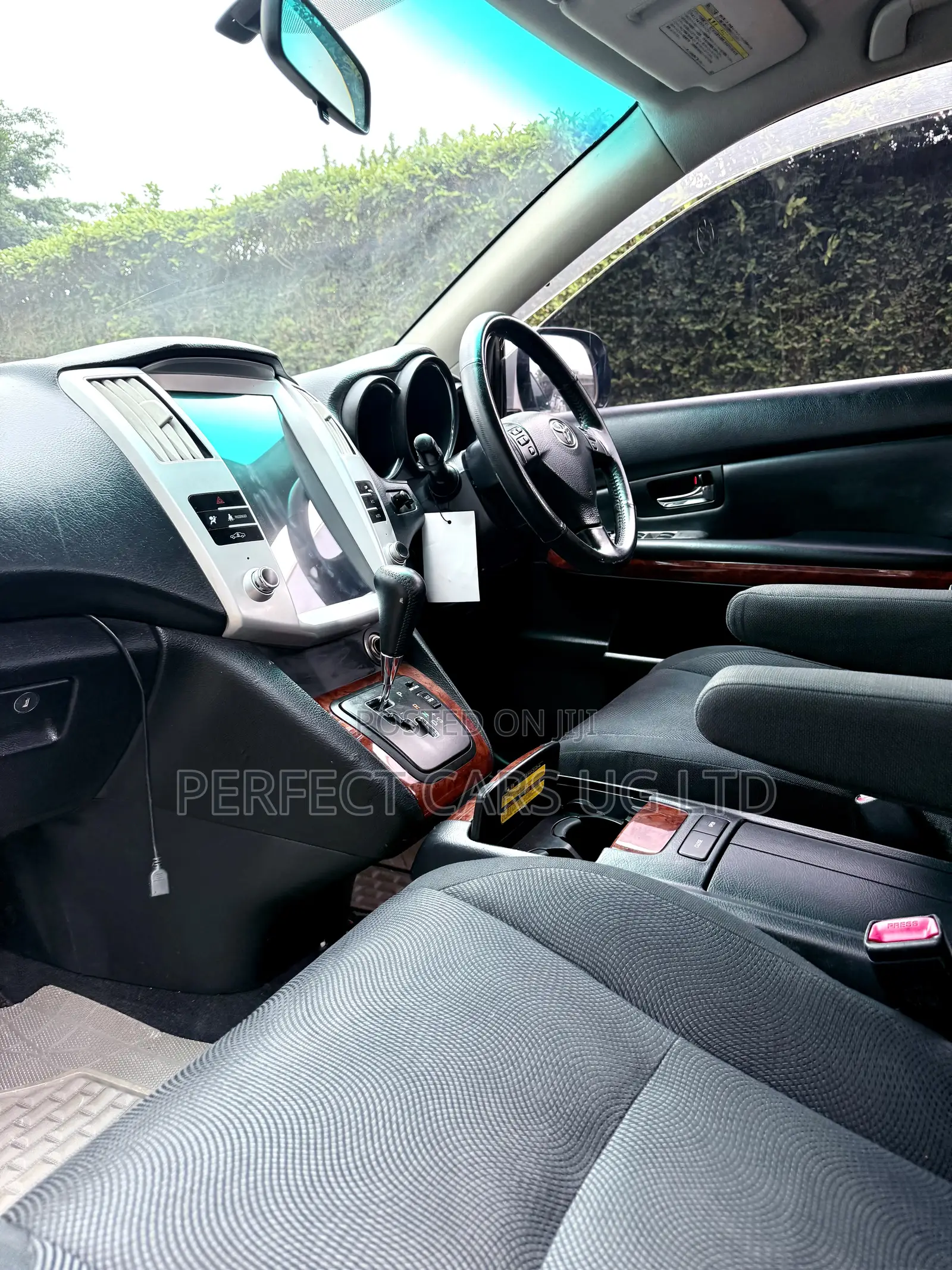 Toyota Harrier 2.4 2010 Silver