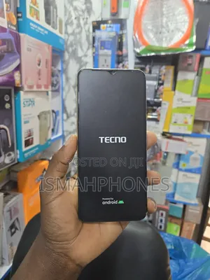 Tecno Spark 8P 128 GB Silver