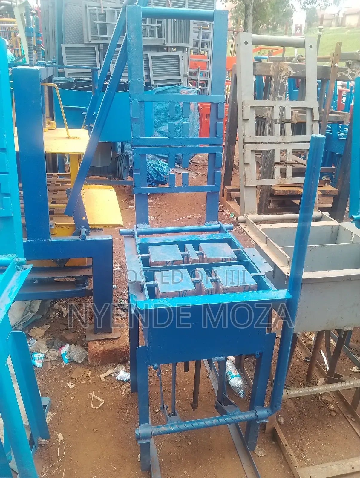Manual Brock Making Machine