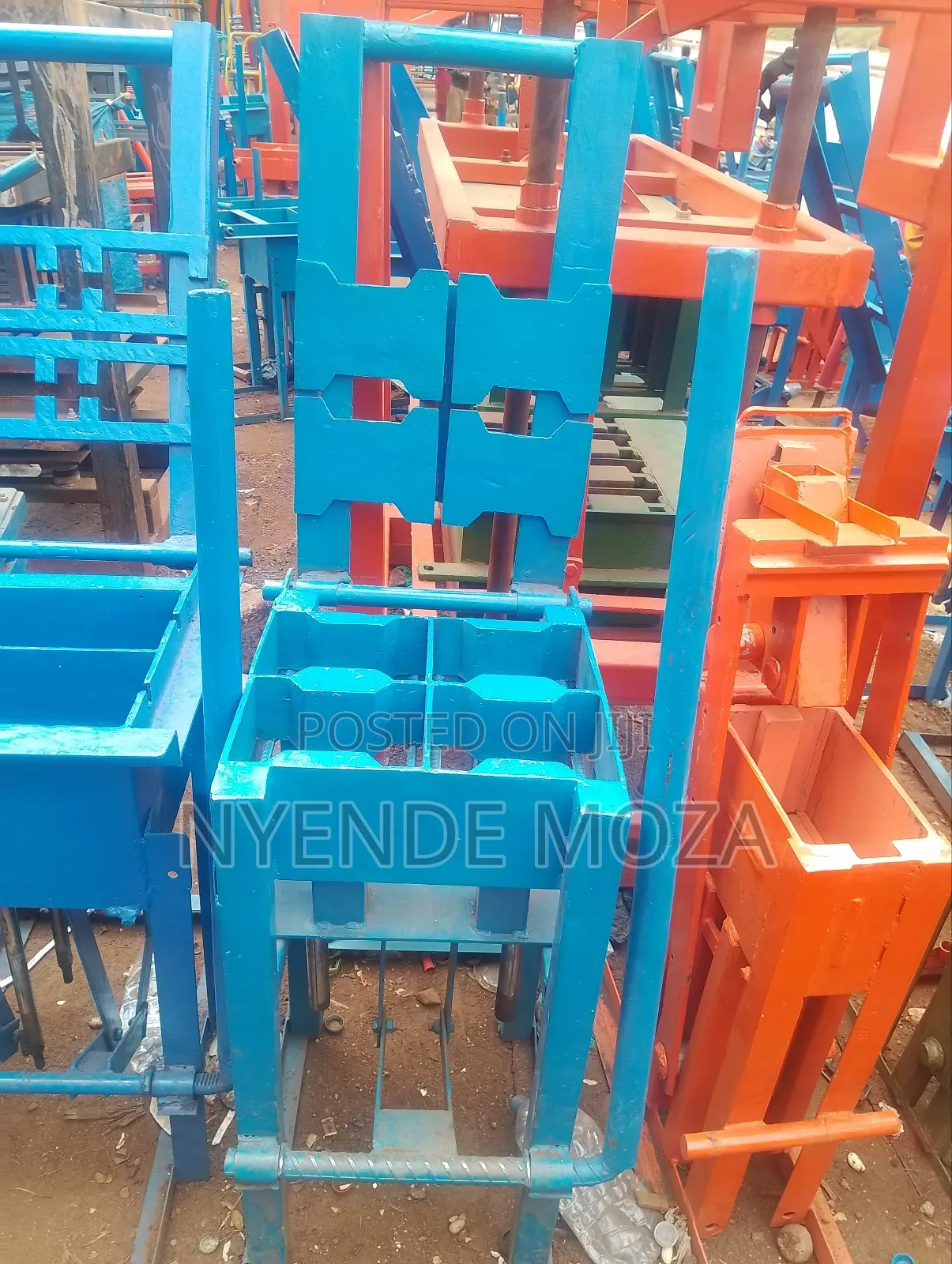 Blue Manual Pavers Making Machine