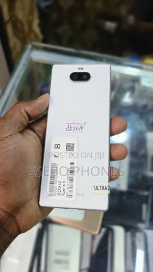 Photo - Sony Xperia 8 SOV42 64 GB Silver