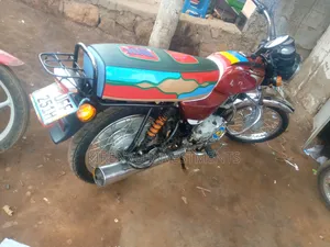 Photo - Bajaj Boxer 100 2018 Red