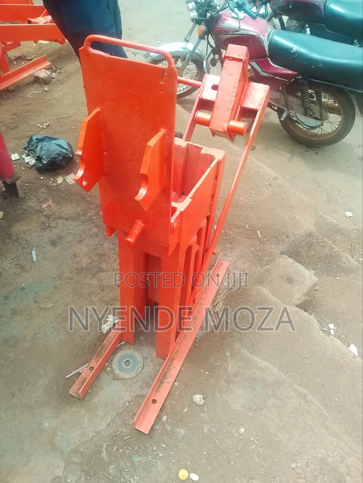 Orange Single Block Making Machine.