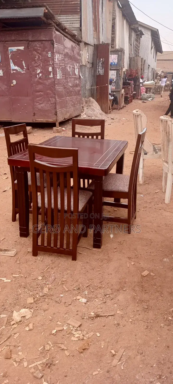 Best Possible 4 Seater Dining
