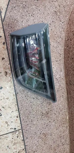 Boot Reflector Light for Harrier Hybrid