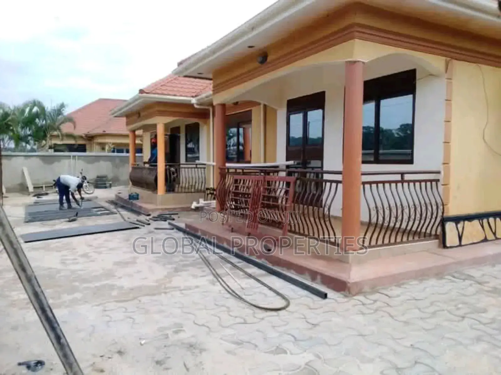 2bdrm Bungalow in Bweyogerere, Central Division for rent