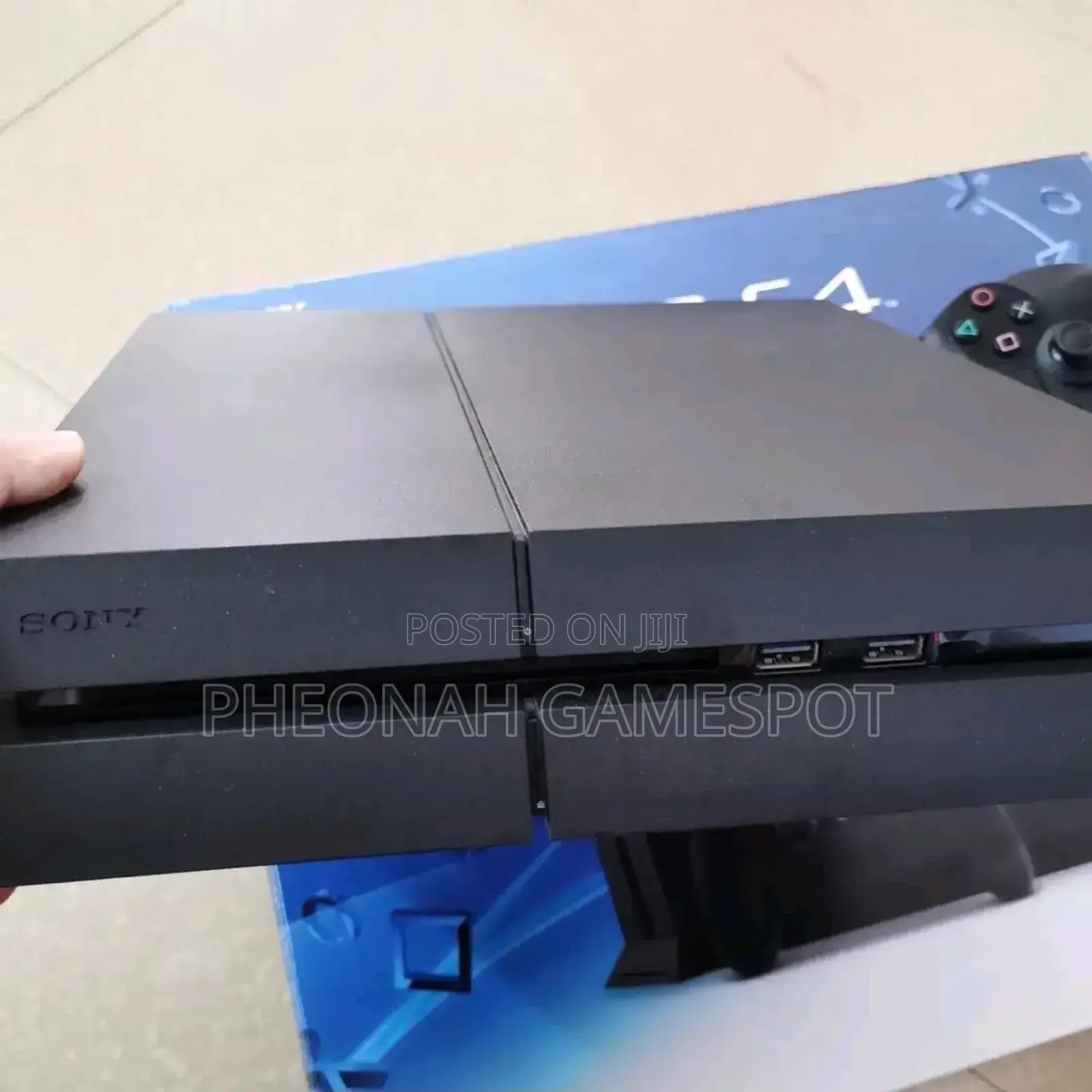 Both Chipped and Non Chipped Playstation 4 Are Available