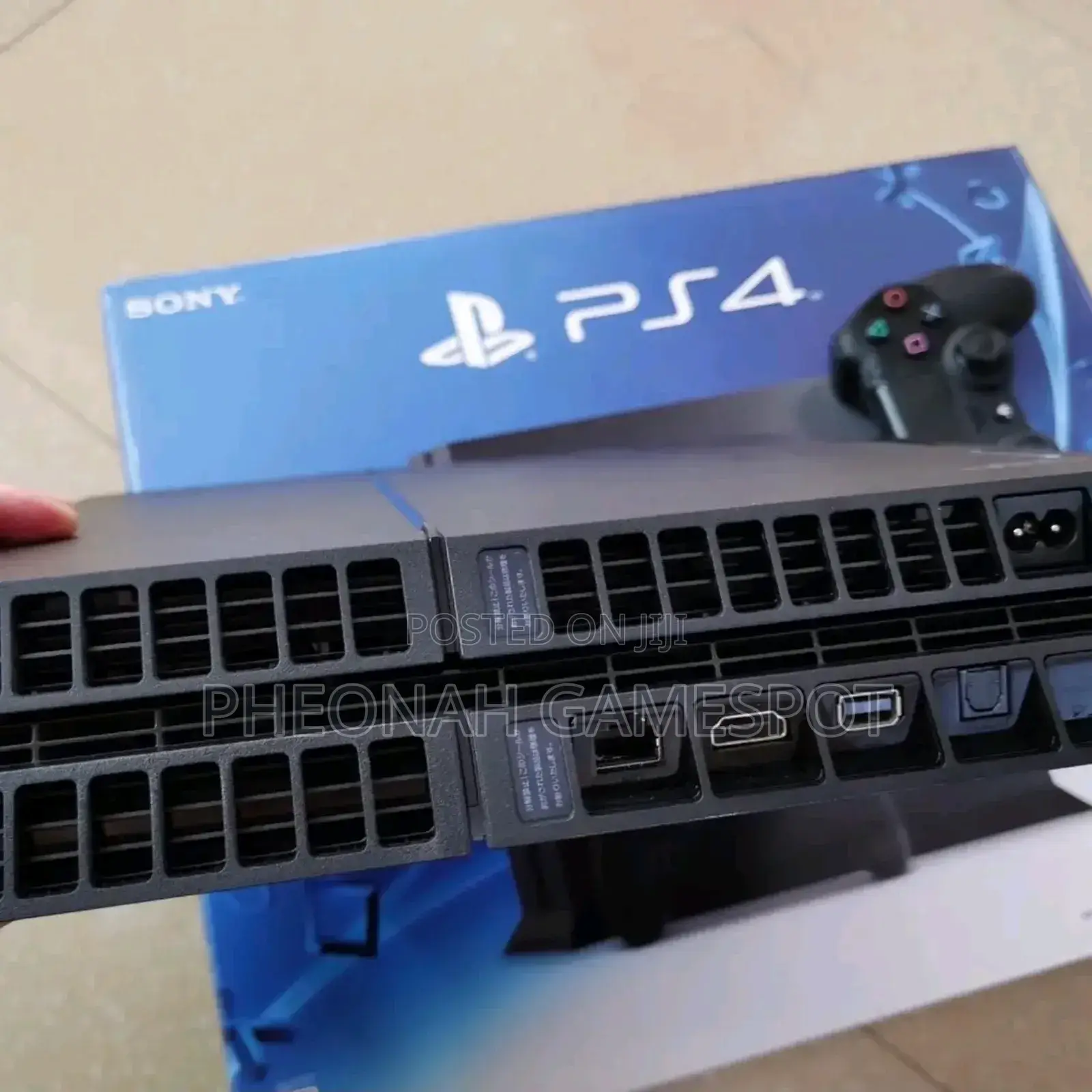 Both Chipped and Non Chipped Playstation 4 Are Available