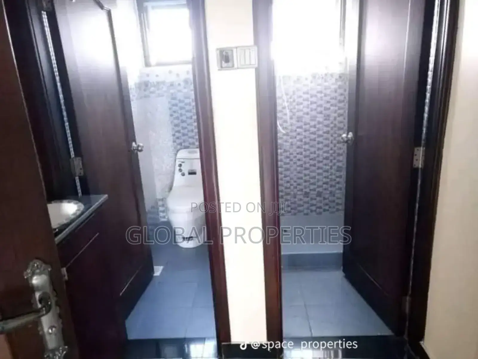 2bdrm Bungalow in Kyaliwajala Kireka, Central Division for rent