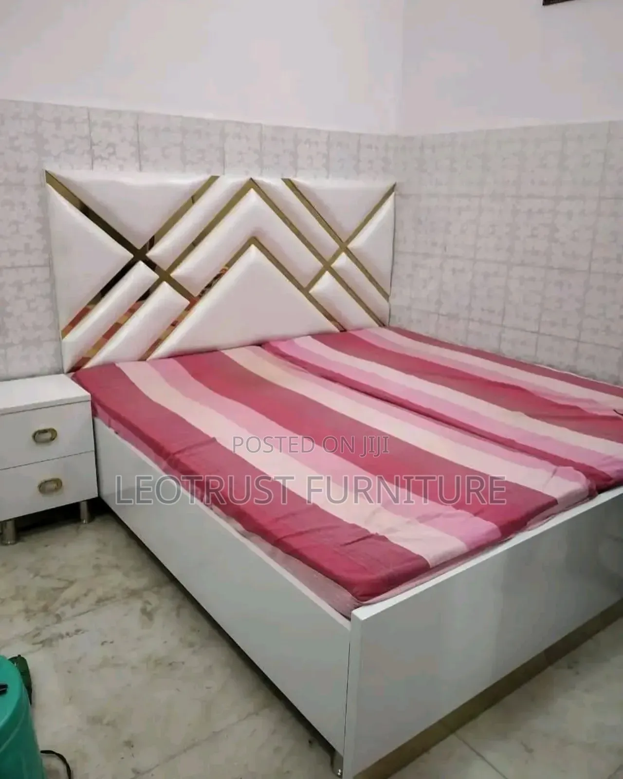 Z 5by6 Bed at Cheapest Price