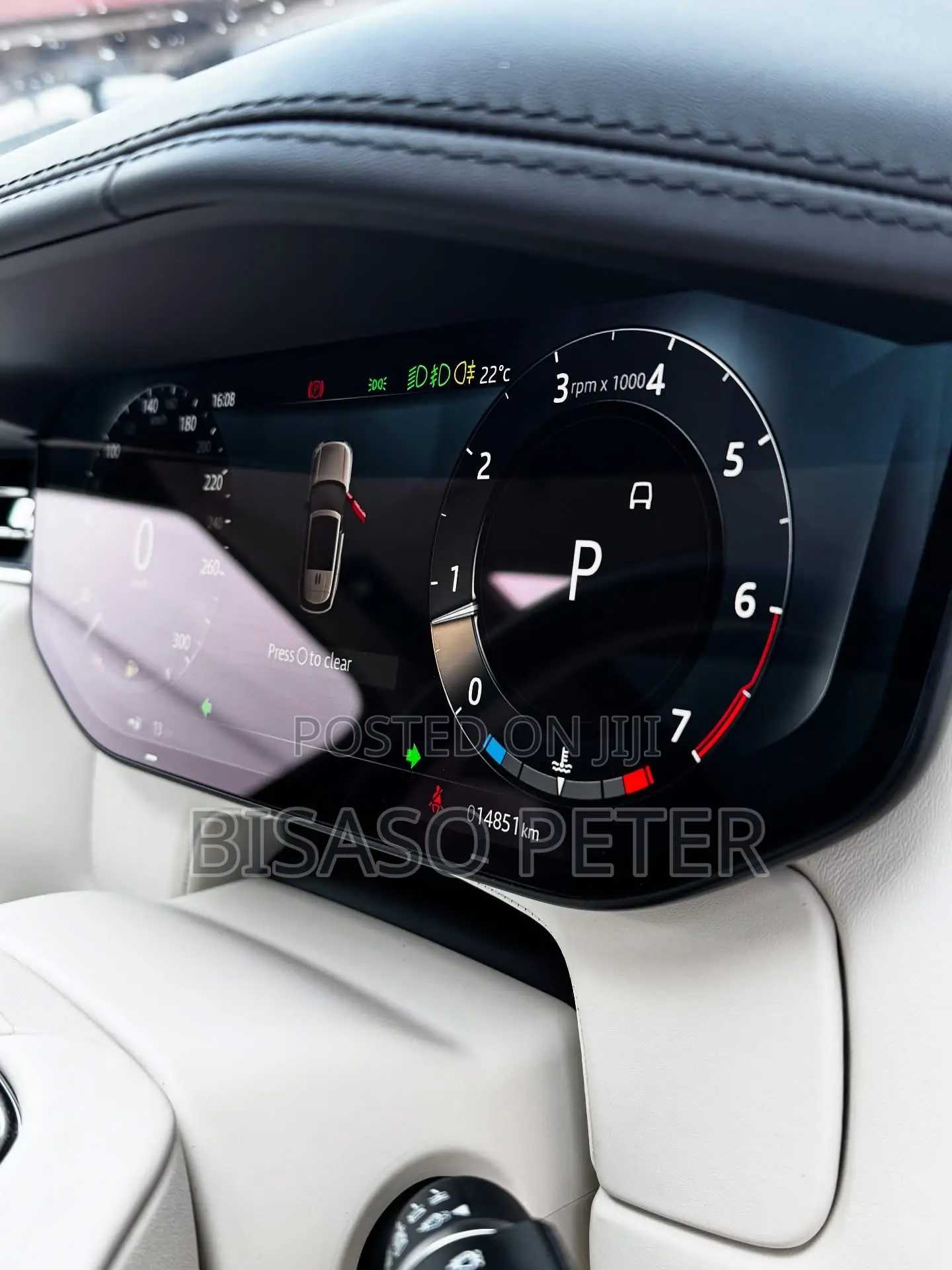 Land Rover Range Rover Vogue 2023 Gold