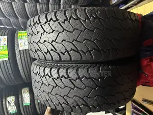 265/70r15 Onyx Tires Good Condition