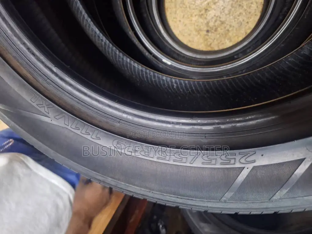 255/55r19 Centara Foreign Used