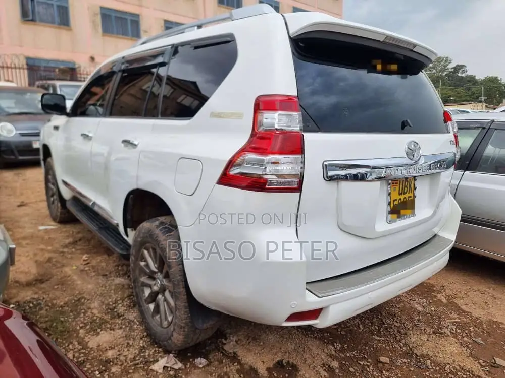 Toyota Land Cruiser Prado 2.8 D-4D 2014 White