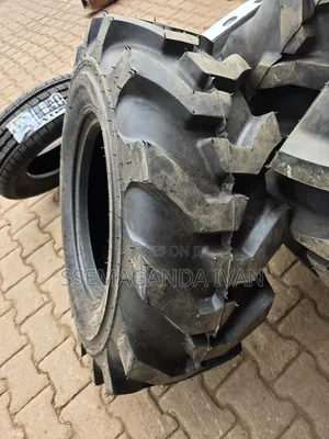 12.5/80r18 Grippy Tyre