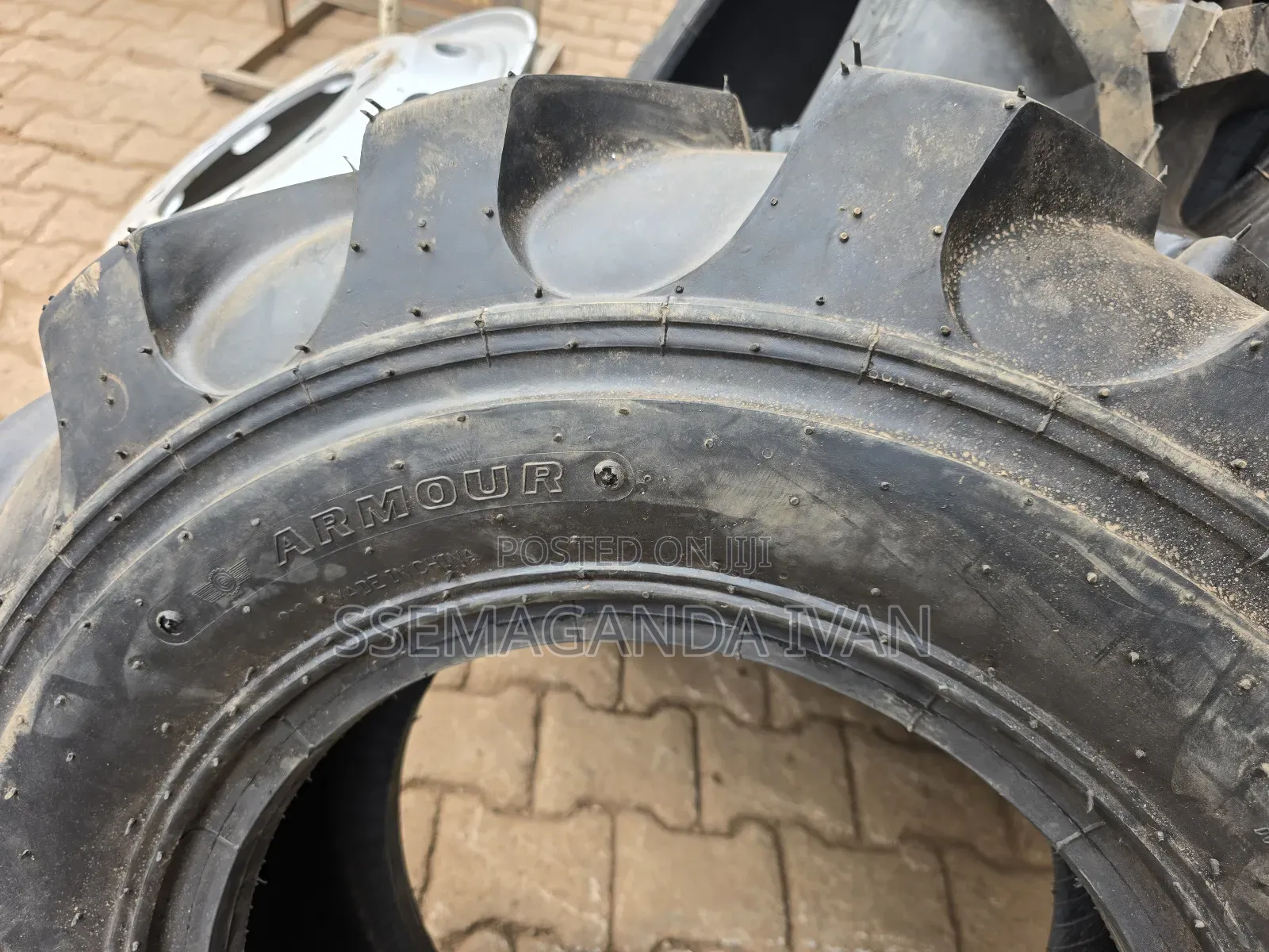 12.5/80r18 Grippy Tyre
