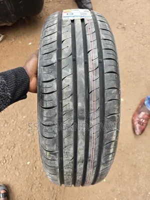 215/65r16 Kumho Company Made in Korea