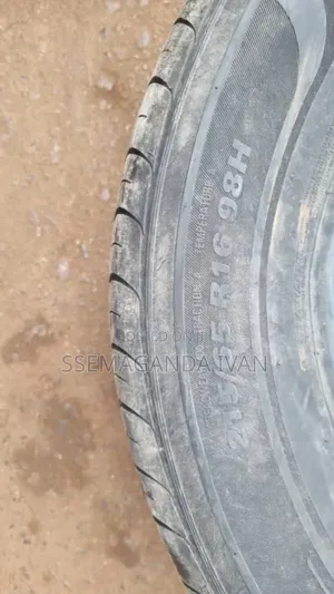 215/65r16 Kumho Company Made in Korea