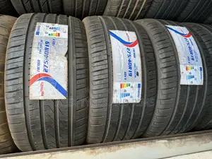 275/40r19 New Tyres