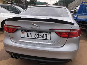 Jaguar XF 2017 Silver
