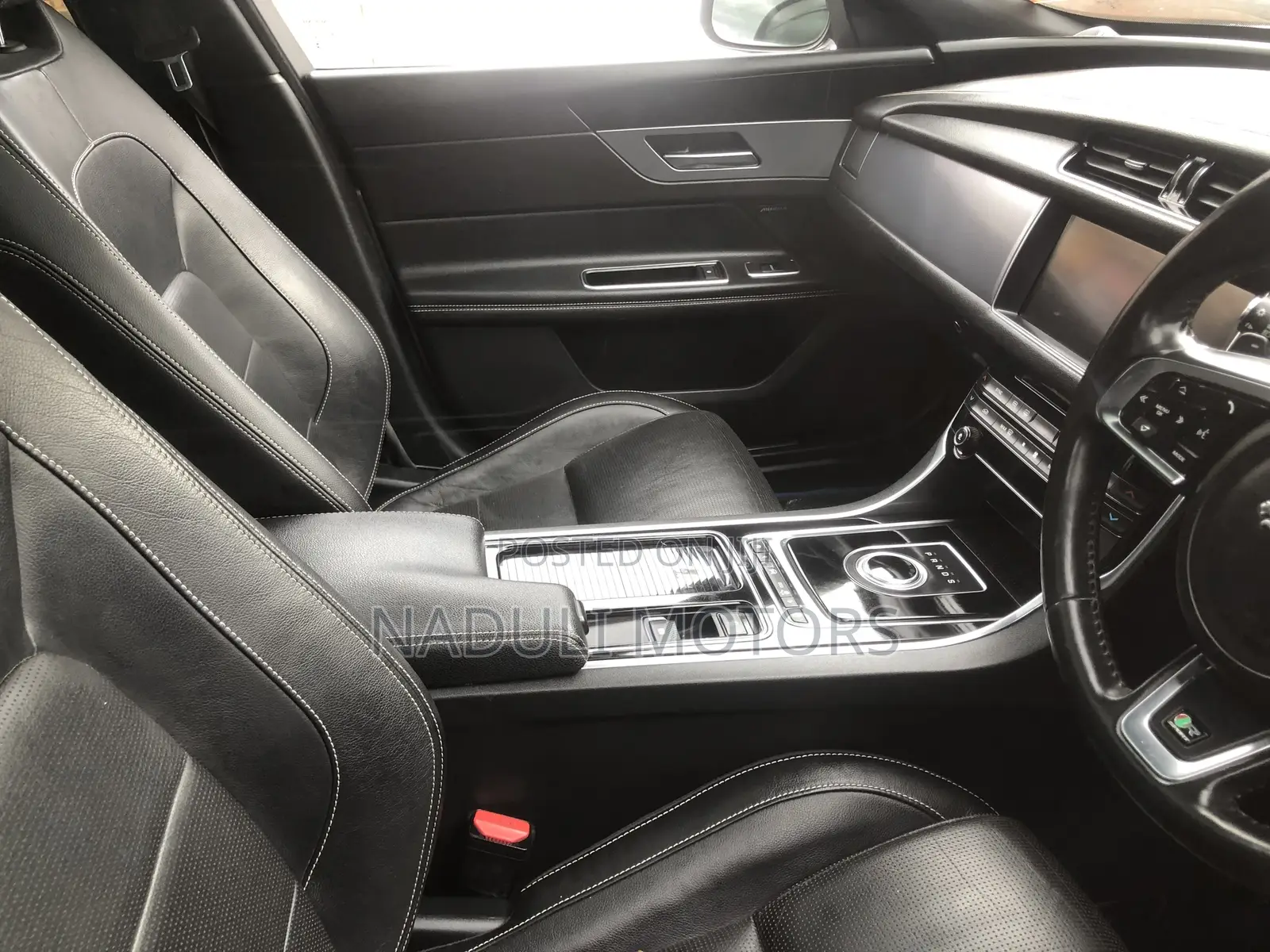 Jaguar XF 2017 Silver