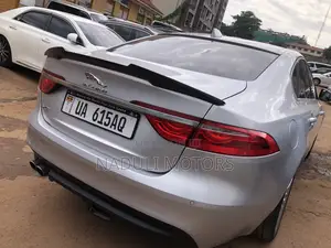 Jaguar XF 2017 Silver