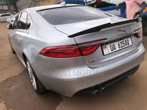 Jaguar XF 2017 Silver