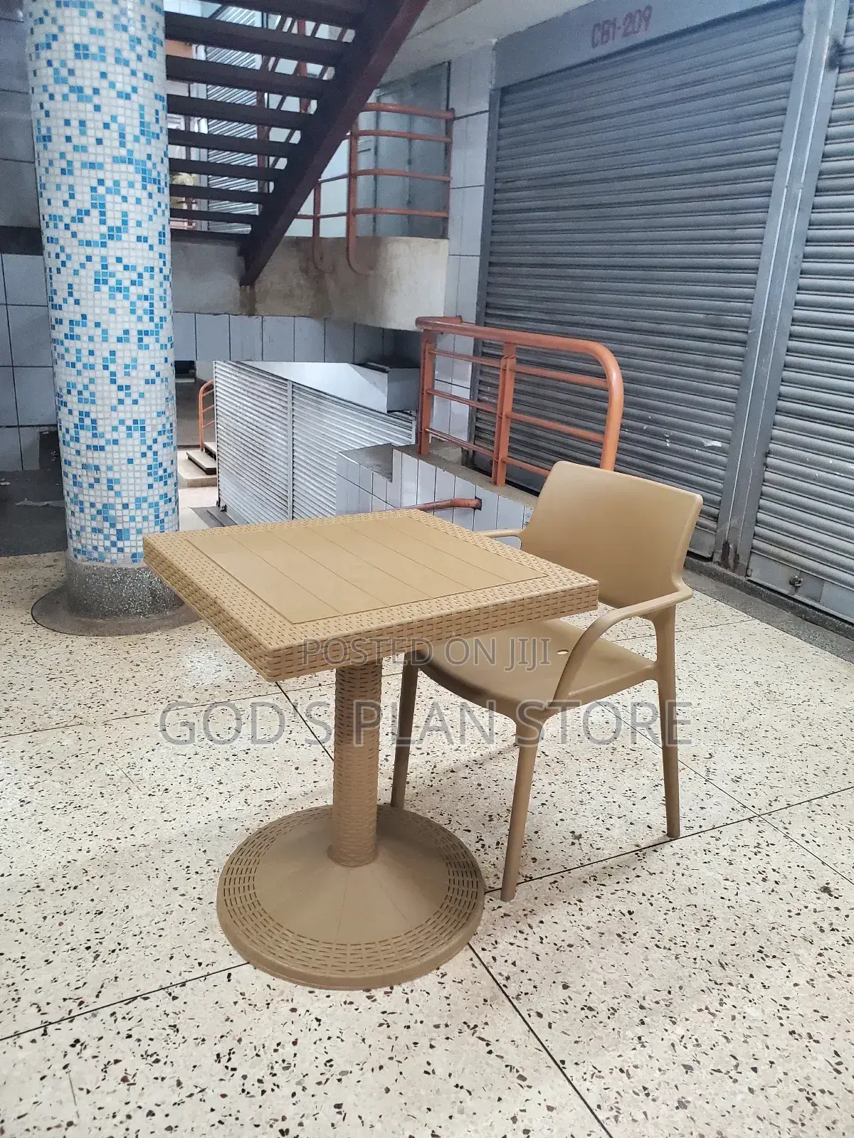 Plastic Reading Table and Chair