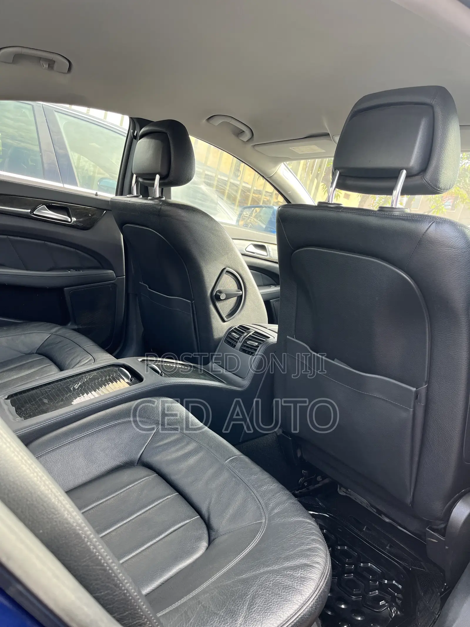 Mercedes-Benz CLS 2013 Blue