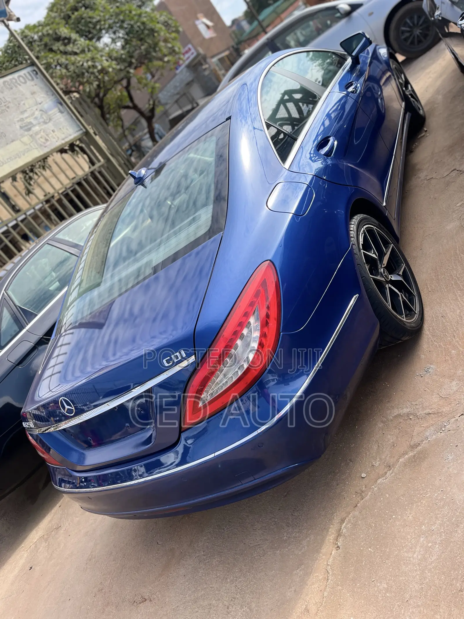 Mercedes-Benz CLS 2013 Blue