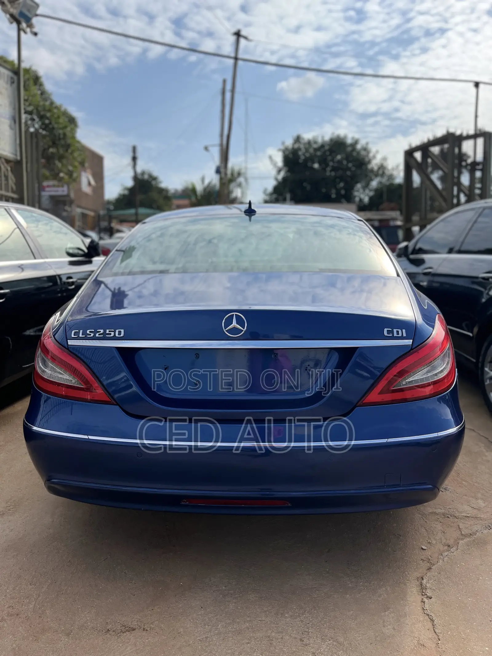 Mercedes-Benz CLS 2013 Blue