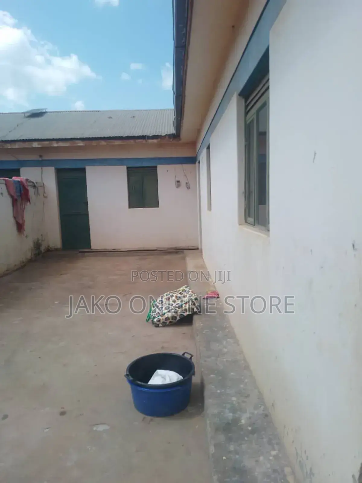7bdrm House in Kabermaido, Kaberamaindo for sale