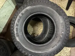 255/70r15 Good Condition Tires