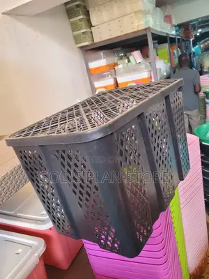 Plastic Storage Crates With Cover