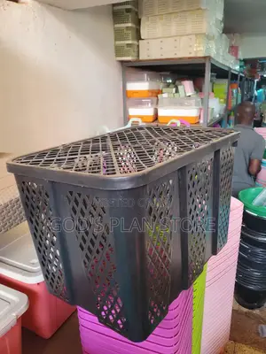 Plastic Storage Crates With Cover