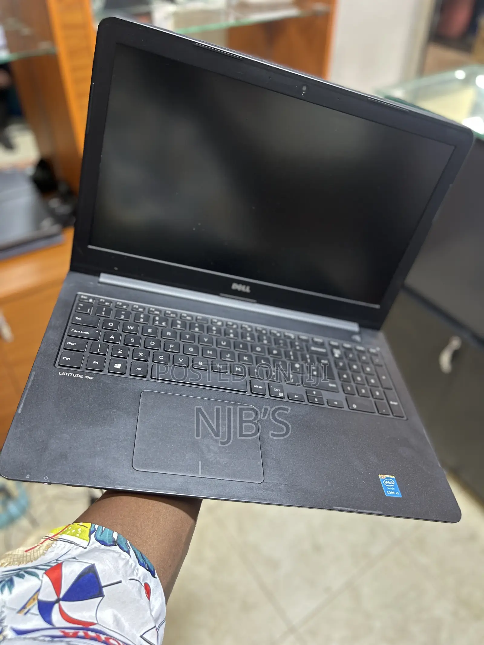 Laptop Dell Latitude 5530 4GB Intel Core I3 HDD 320GB