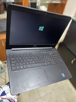 Laptop Dell Latitude 5530 4GB Intel Core I3 HDD 320GB