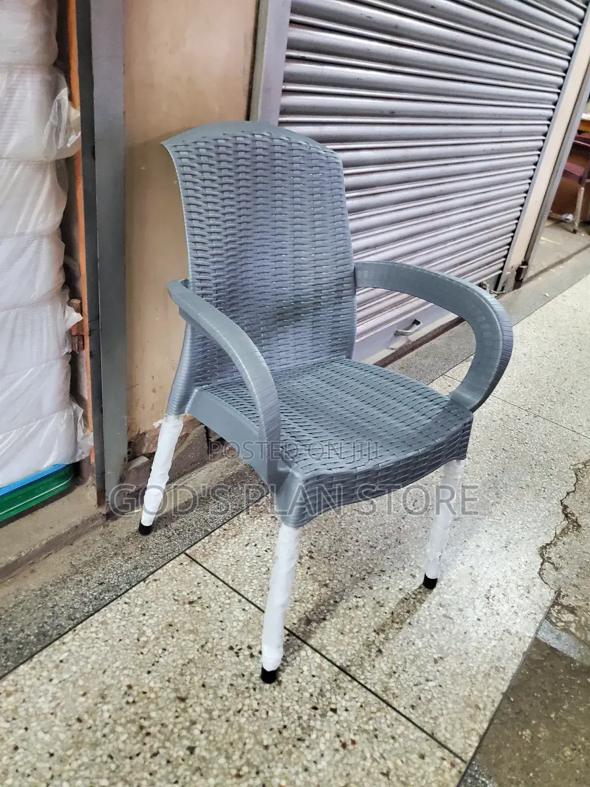 Gray Aristo Plastic Chairs for Unique Restaurants and Bar