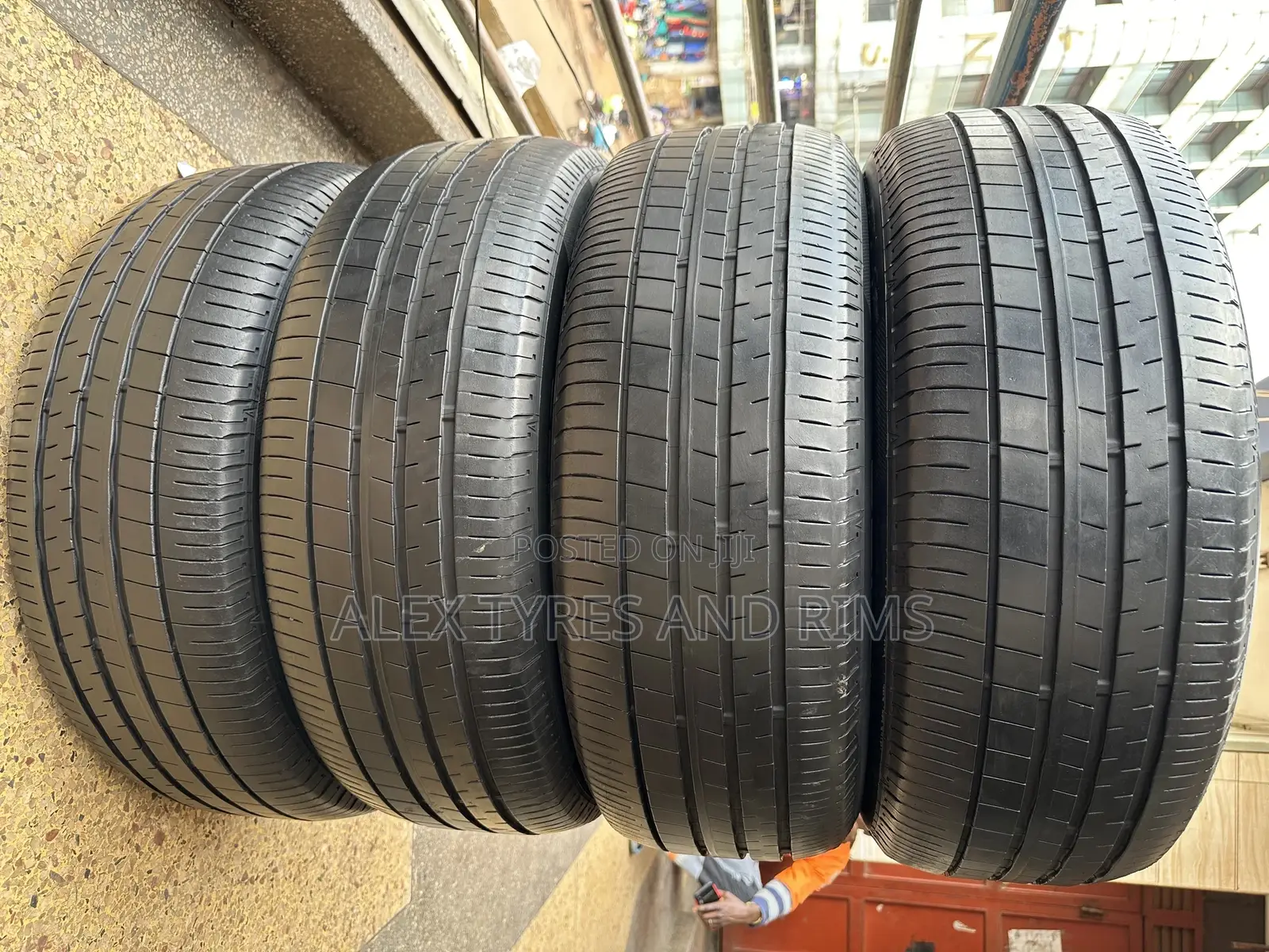 225/60r18 Dunlop Tyres
