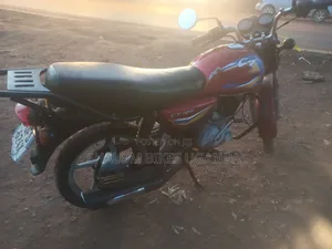 Bajaj CT 110X 2023 Red
