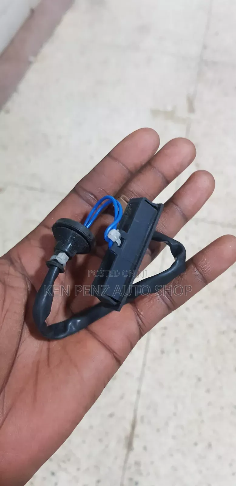 Trunk Release Switch for Subaru Imprenza and Forester